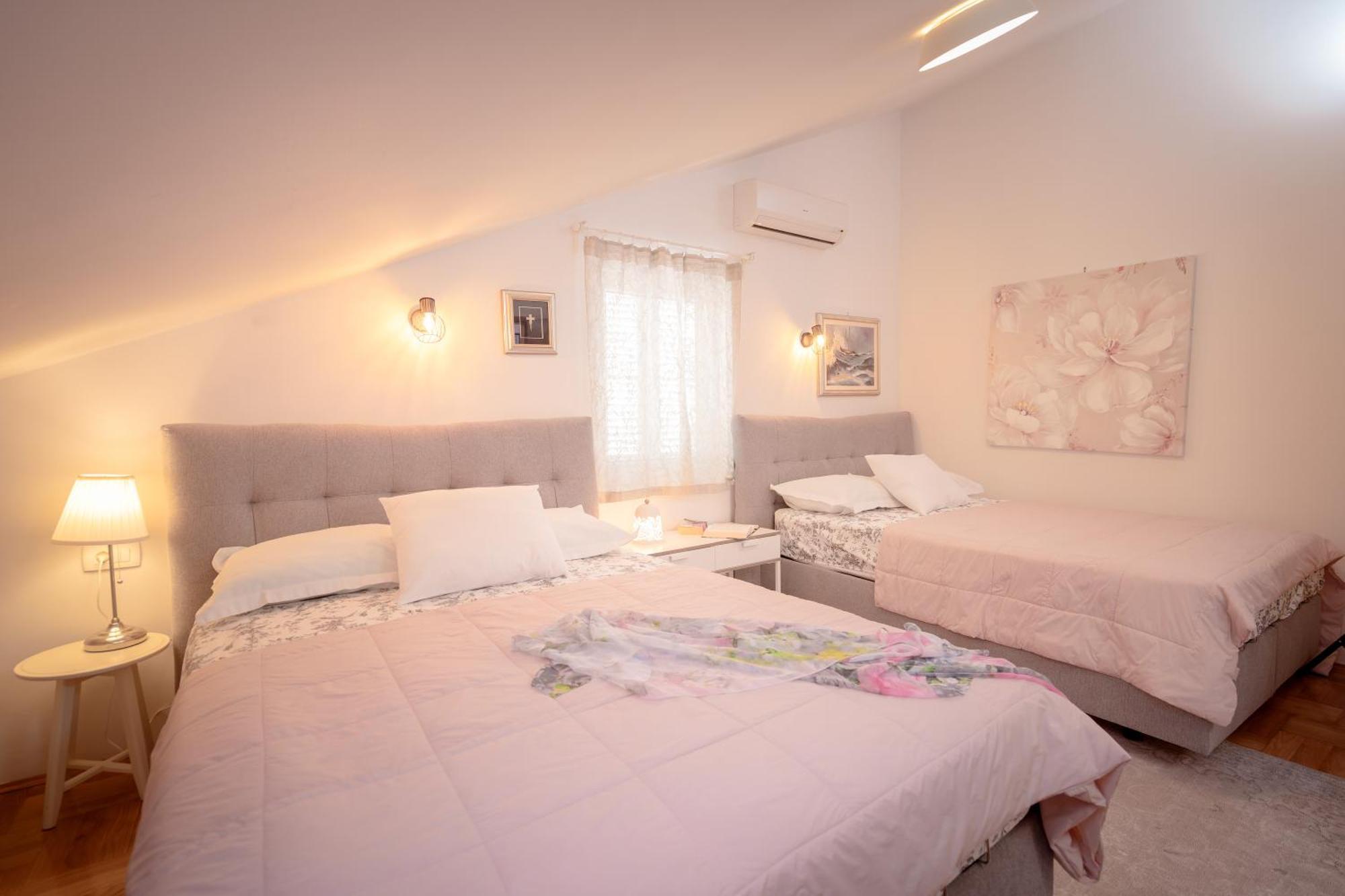 Kalina Deluxe Apartments Елса Экстерьер фото